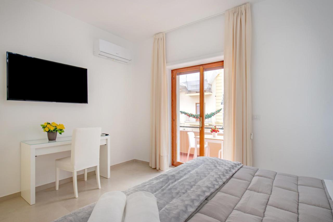 Lauro Charme B&B Di Rosanova Rosa Sorrento Luaran gambar